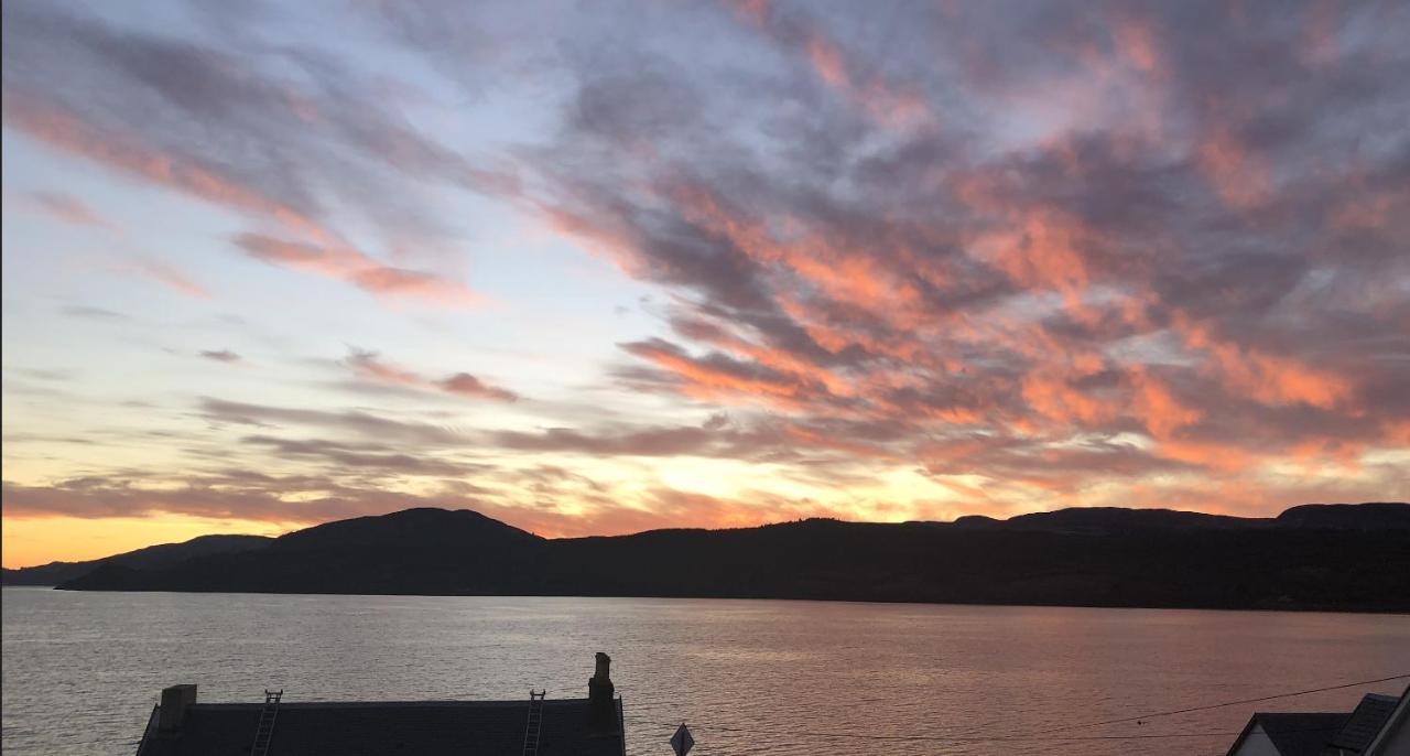 Water View Villa Cairndow Esterno foto
